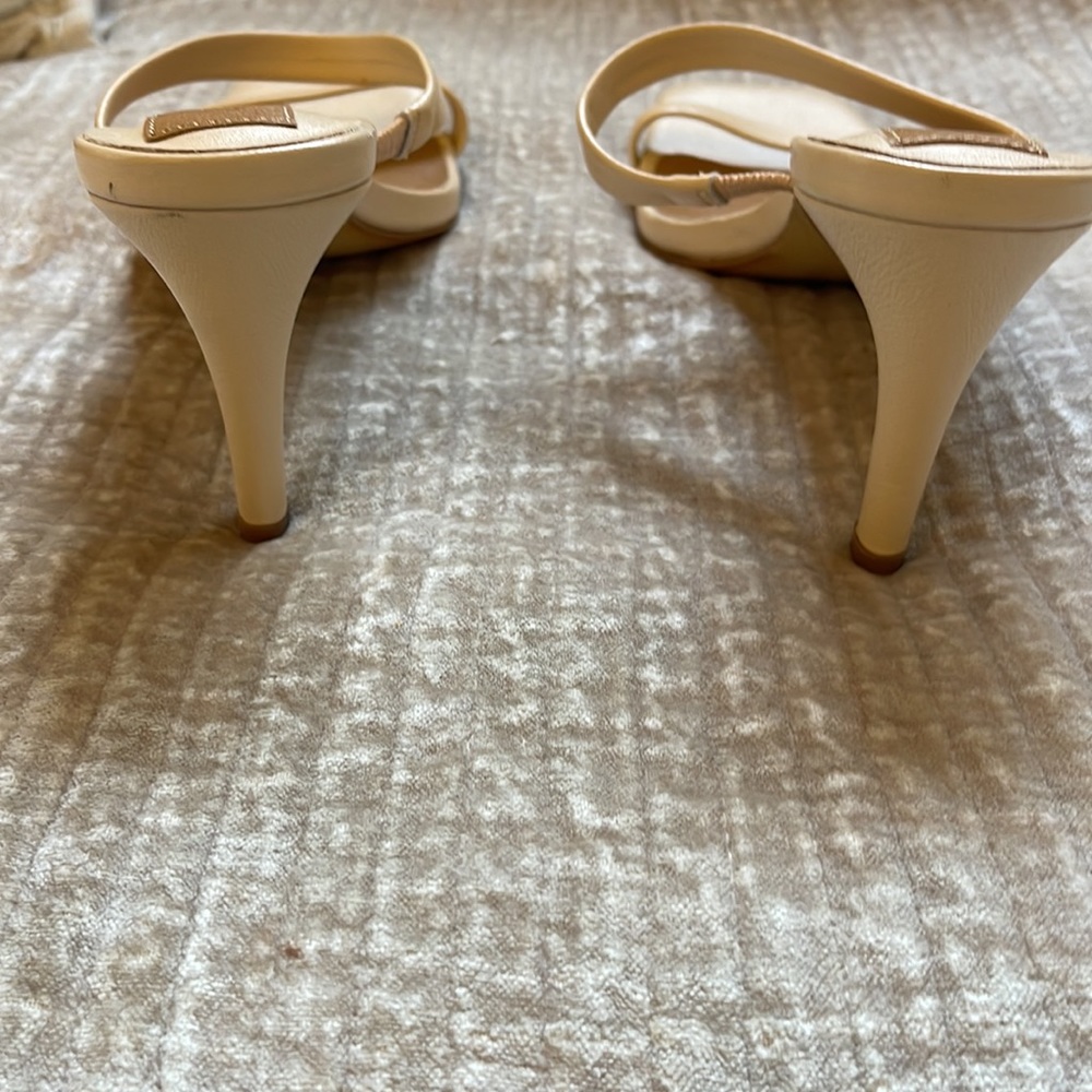 Shoes - Picture 5 of 6